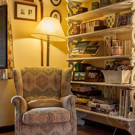 Dom wakacyjny Charming House With View Calgar