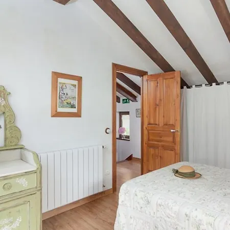 Charming House With View Calgar