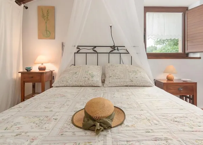 Charming House With View * Calgar