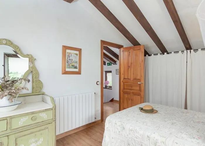 Charming House With View Calgar